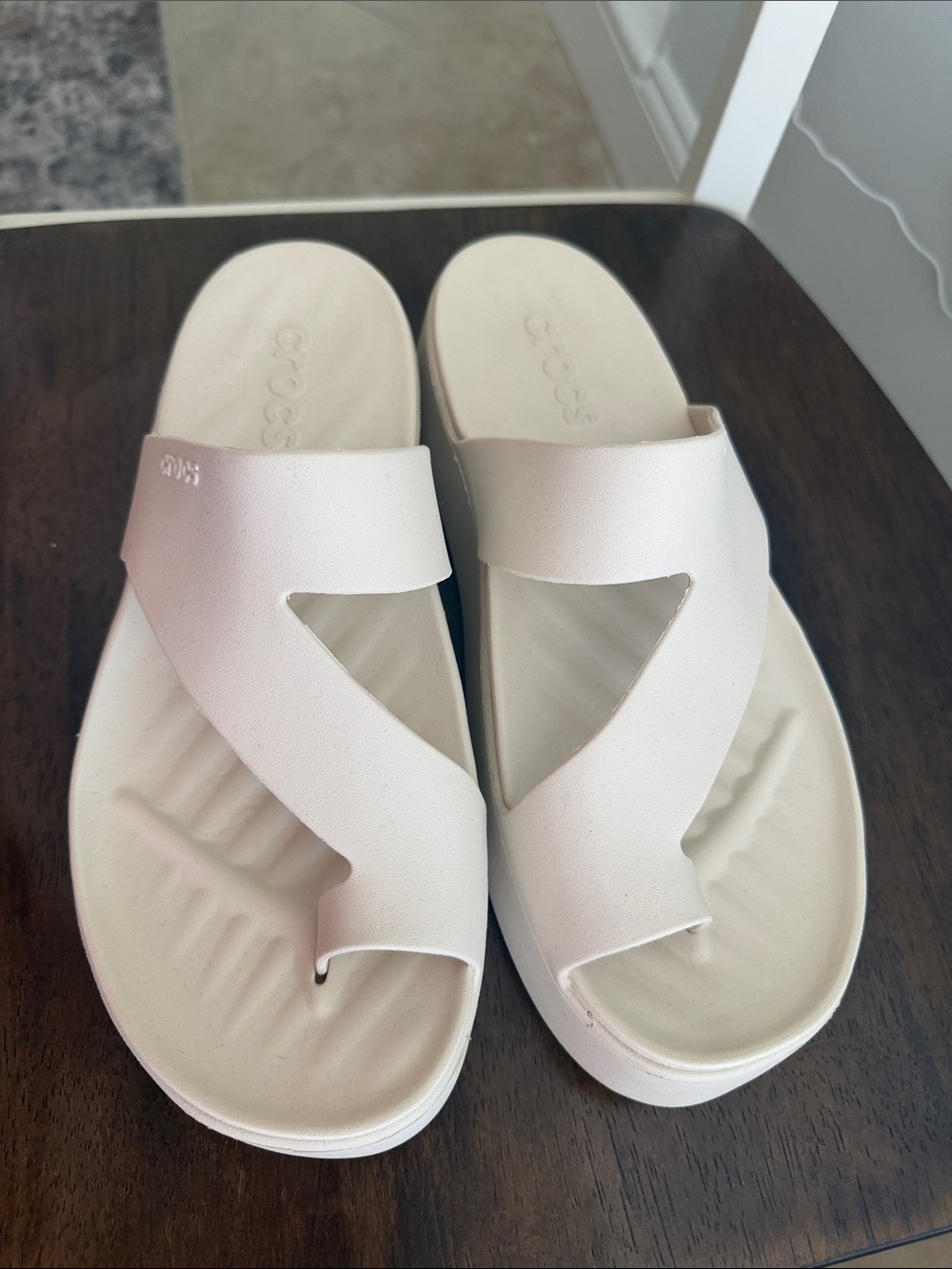 CROCS Women’s platform sandals size 9